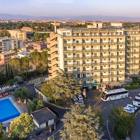 Quality Hotel Rouge Et Noir Рим Екстериор снимка